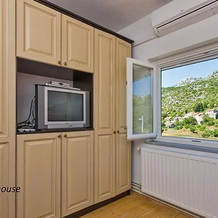 Mit Pool- By Interhome Hébergement de vacances