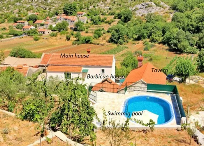 Hébergement de vacances Mit Pool- By Interhome